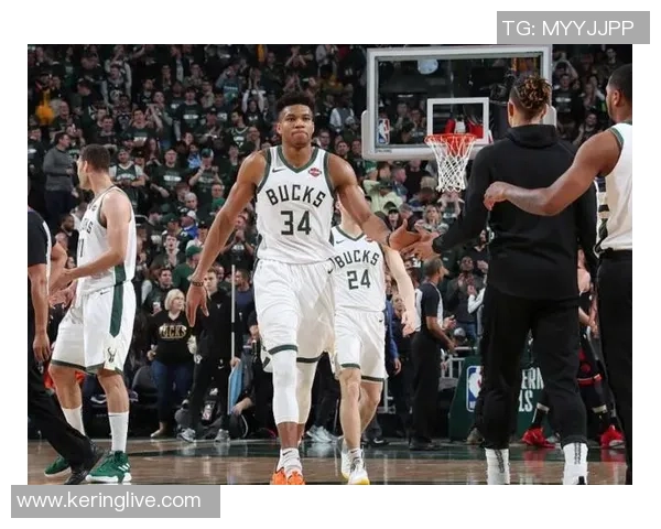 公牛与雄鹿激战正酣比赛结果揭晓精彩瞬间回顾分析 公牛与雄鹿激战正酣比赛结果揭晓精彩瞬间回顾分析