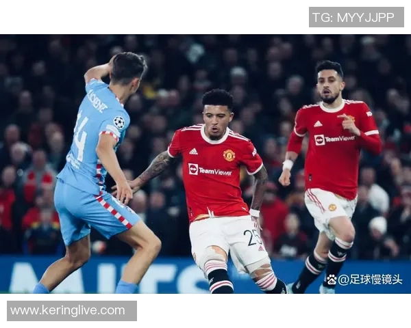 吉阿赫利与Sade的巅峰对决展现足球魅力与激情的较量 吉阿赫利与Sade的巅峰对决展现足球魅力与激情的较量