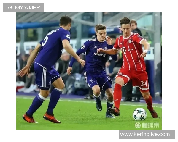 哈维西蒙斯的崛起之路：从青训小将到足球新星的传奇旅程