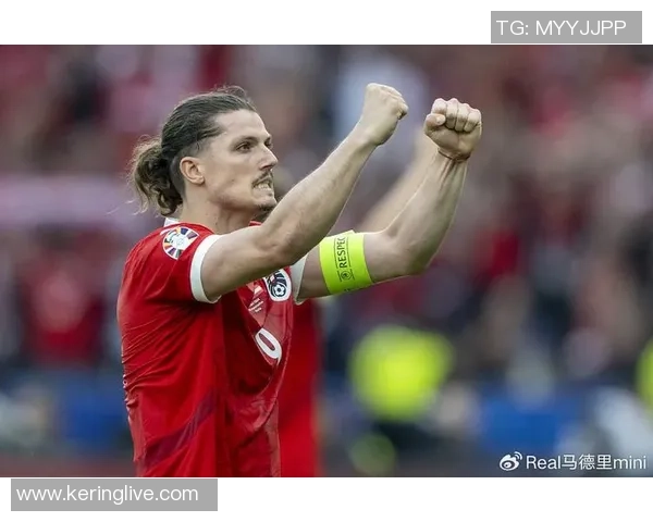 基二与伊祖的对决分析与战术探讨：谁能在赛场上笑到最后